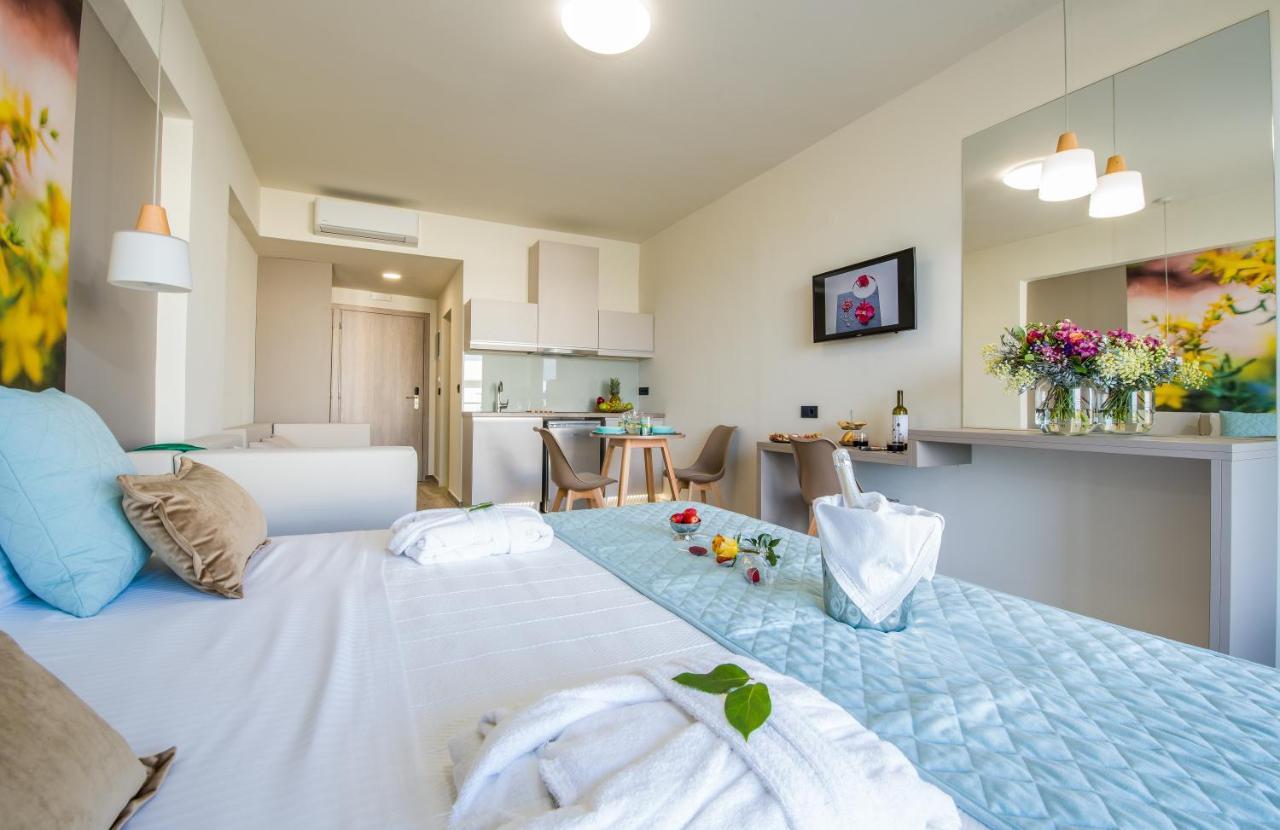 Incognito Creta Luxury Suites And More Kolimvárion Ngoại thất bức ảnh